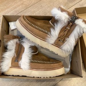 UGG Fluff punk boot